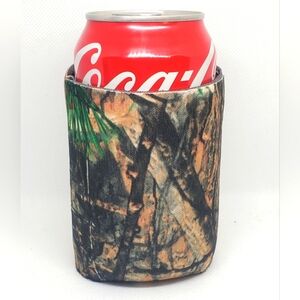 7/$10 Camo Can Coozie, NEW